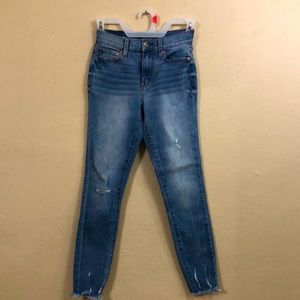 Skinny ripped jean. Aeropostale. 00